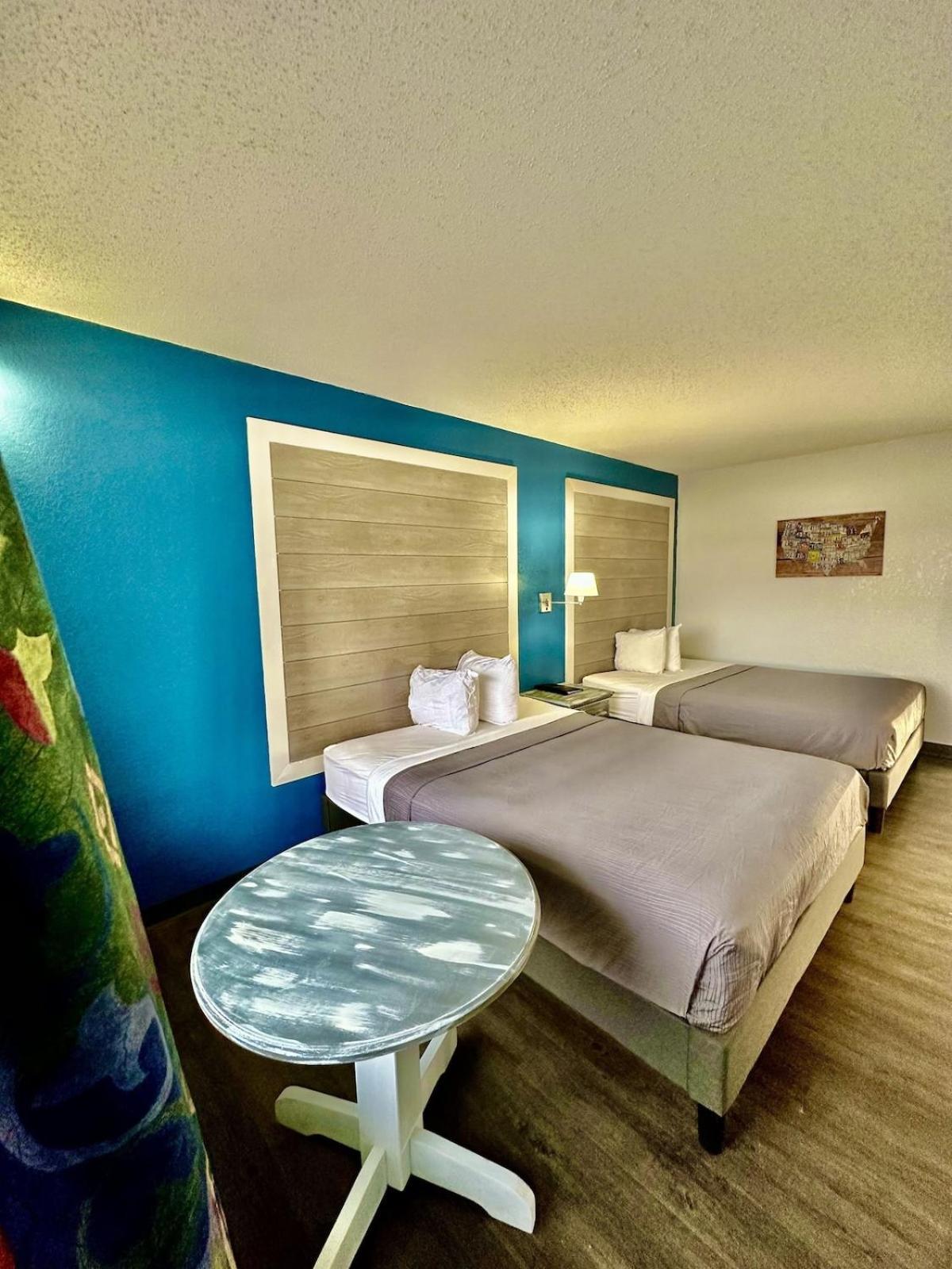 Ozark Inn And Suites Osage Beach Εξωτερικό φωτογραφία